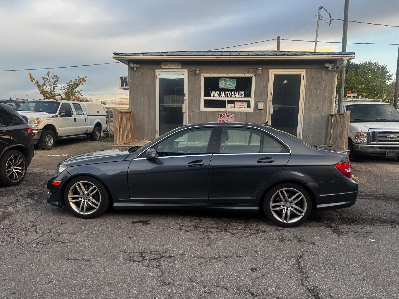 2013 Mercedes-Benz C-Class C 300 Photo3