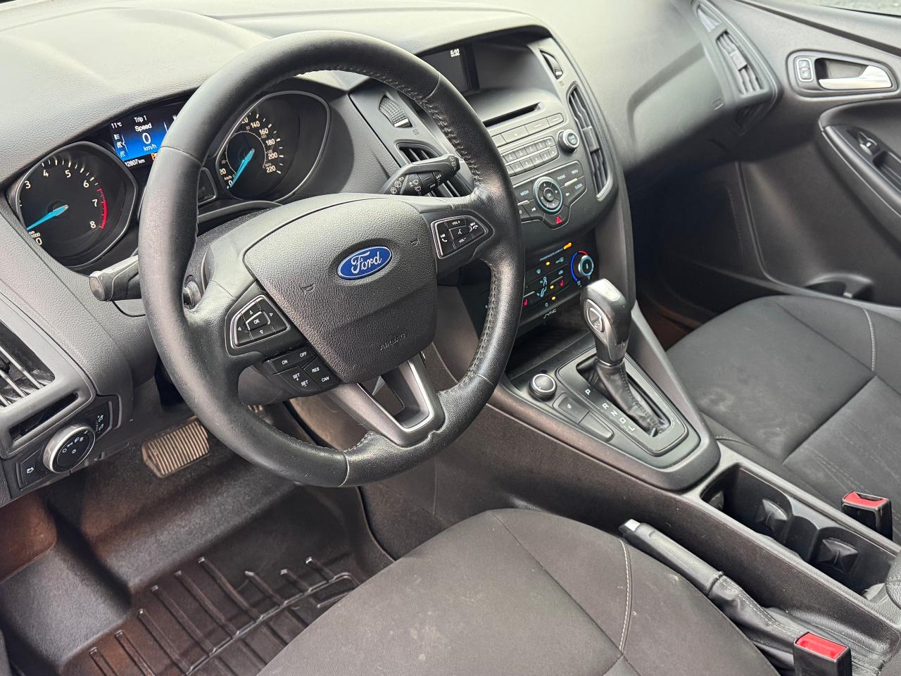 2015 Ford Focus SE **REMOTE START**HEATED SEATS/STEERING WHEEL** - Photo #18