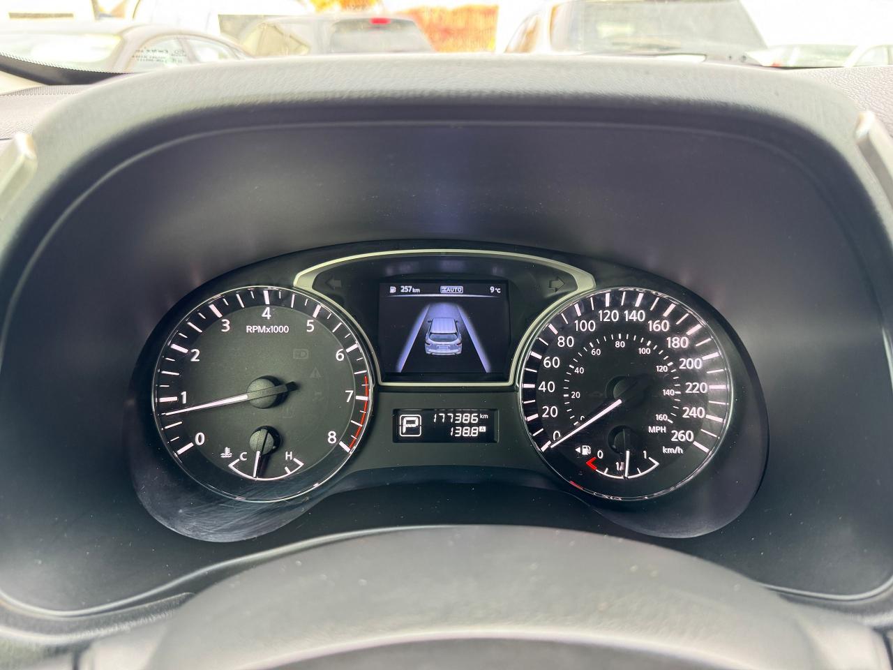 2014 Nissan Pathfinder 4WD Platinum | CERTIFIED - Photo #10