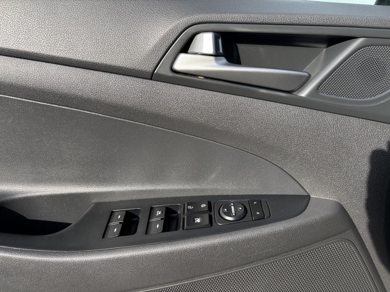 2016 Hyundai Tucson Limited Leather!Panoramic Roof! Photo