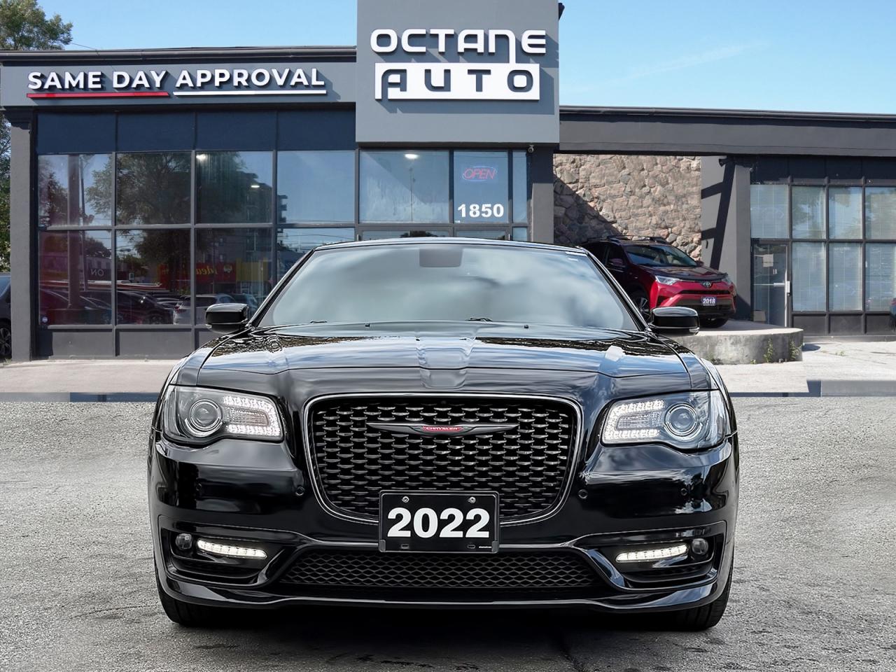 2022 Chrysler 300 S V6 - Photo #2