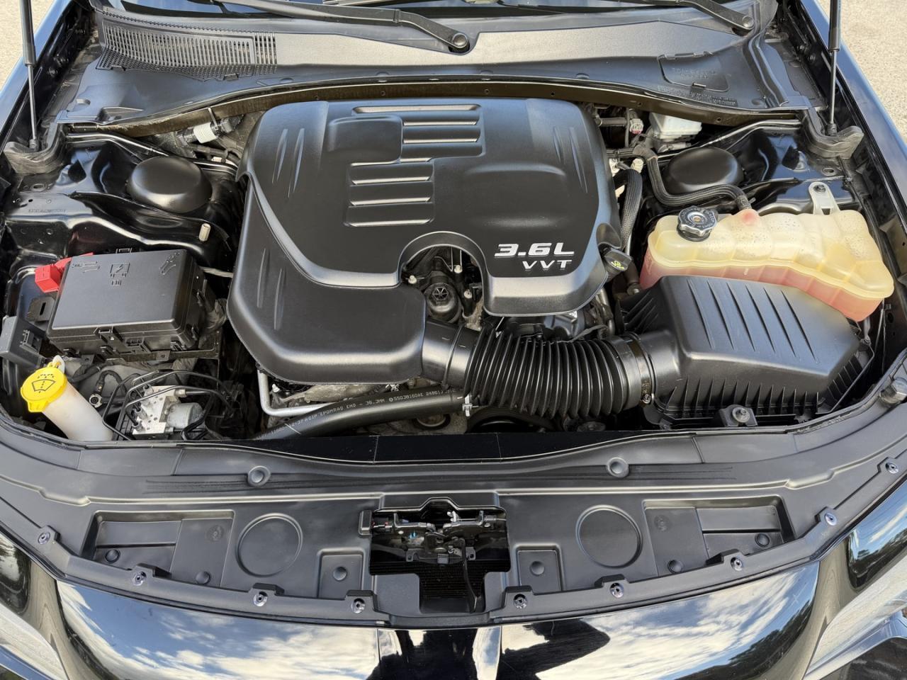 2022 Chrysler 300 300S AWD Photo
