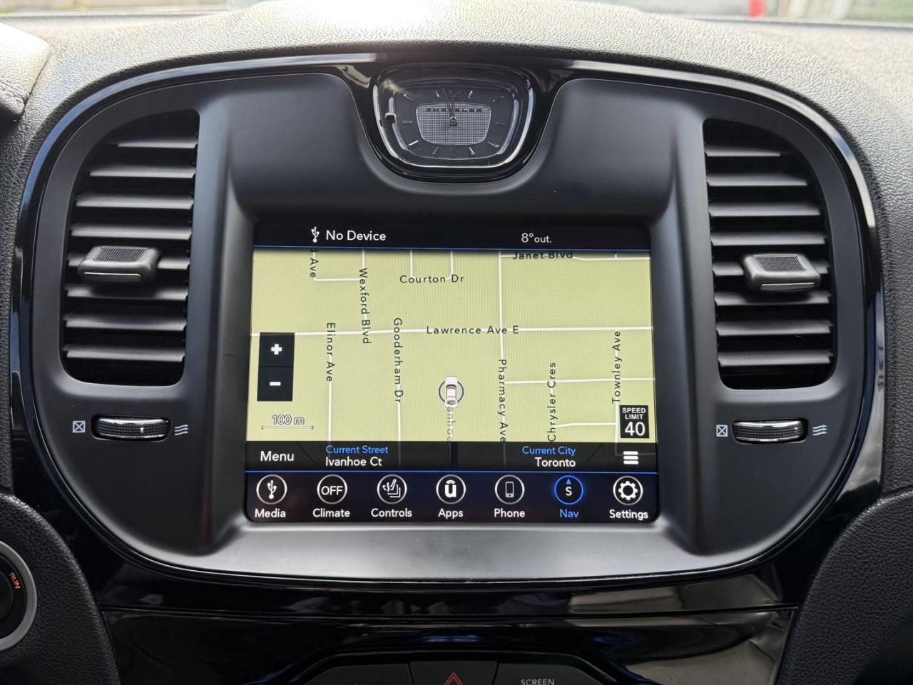 2022 Chrysler 300 300S AWD Photo