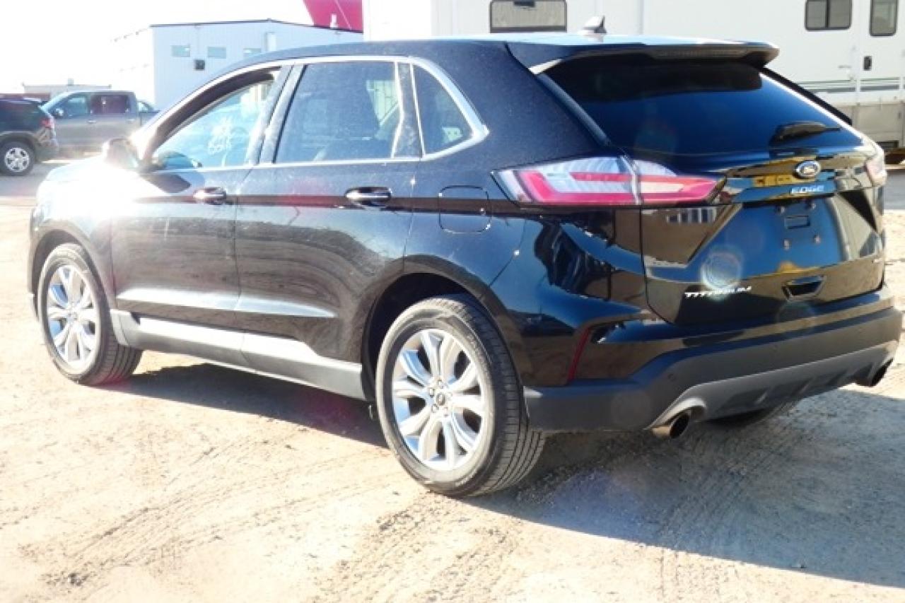 2024 Ford Edge Titanium AWD w/Htd Leather, pano S/R, BUC - Photo #8