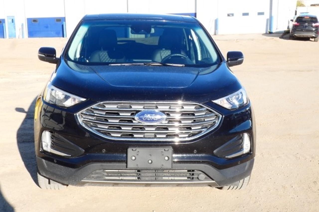 2024 Ford Edge Titanium AWD w/Htd Leather, pano S/R, BUC - Photo #3