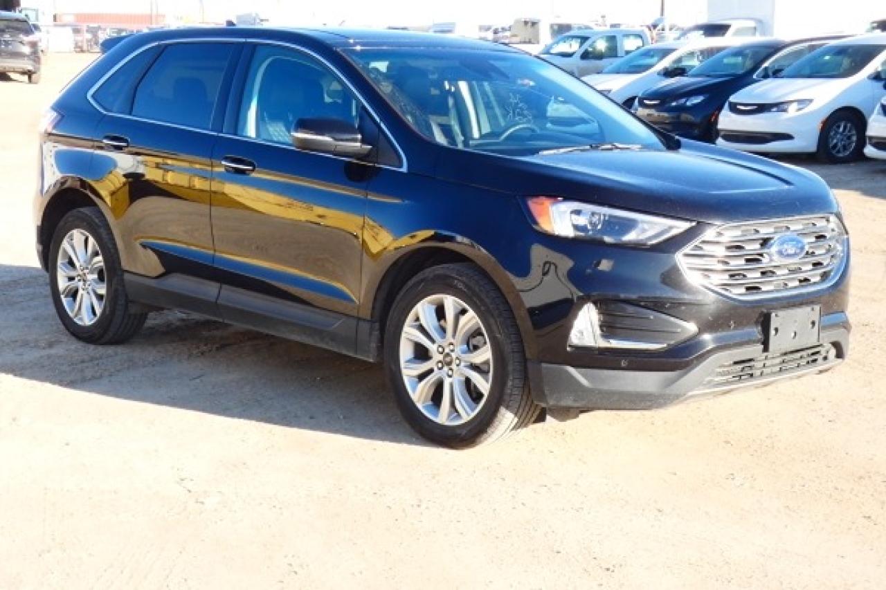 2024 Ford Edge Titanium AWD w/Htd Leather, pano S/R, BUC - Photo #4