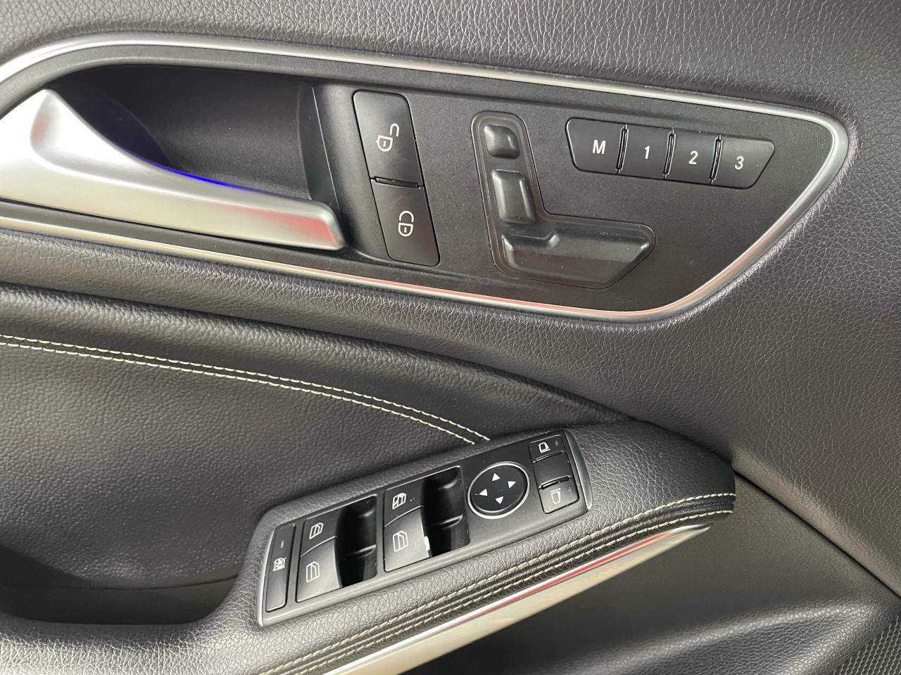 2015 Mercedes-Benz CLA-Class CLA 250 Photo12