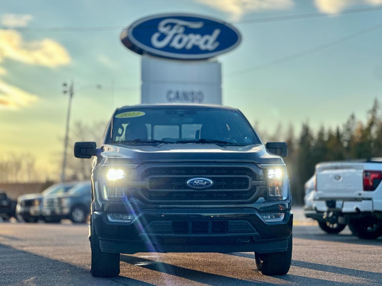 2022 Ford F-150 Supercrew XLT SUPERCREW W/ SPORT PACKAGE OFF LEASE Photo