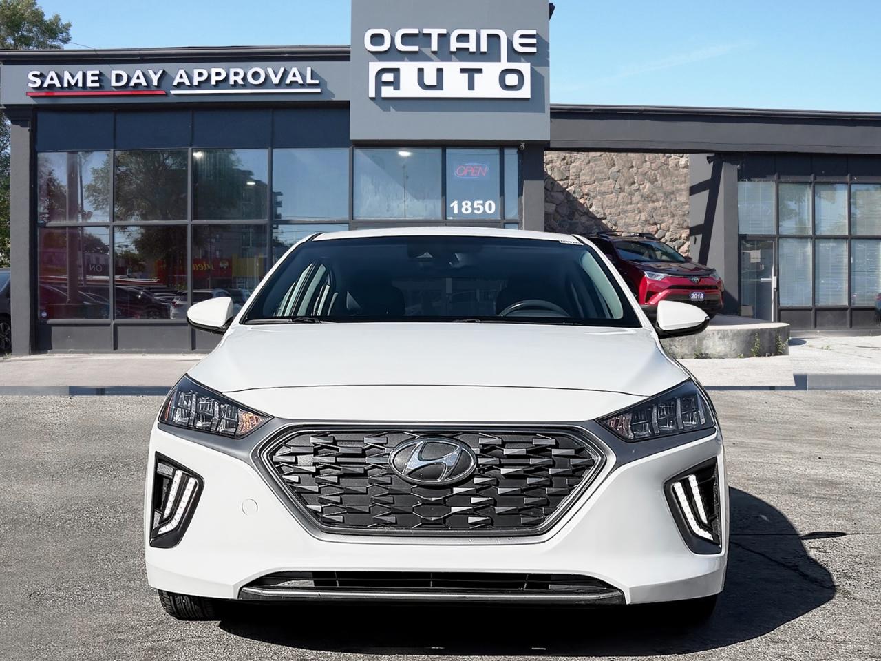 2022 Hyundai Ioniq Hybrid Preferred - Photo #2