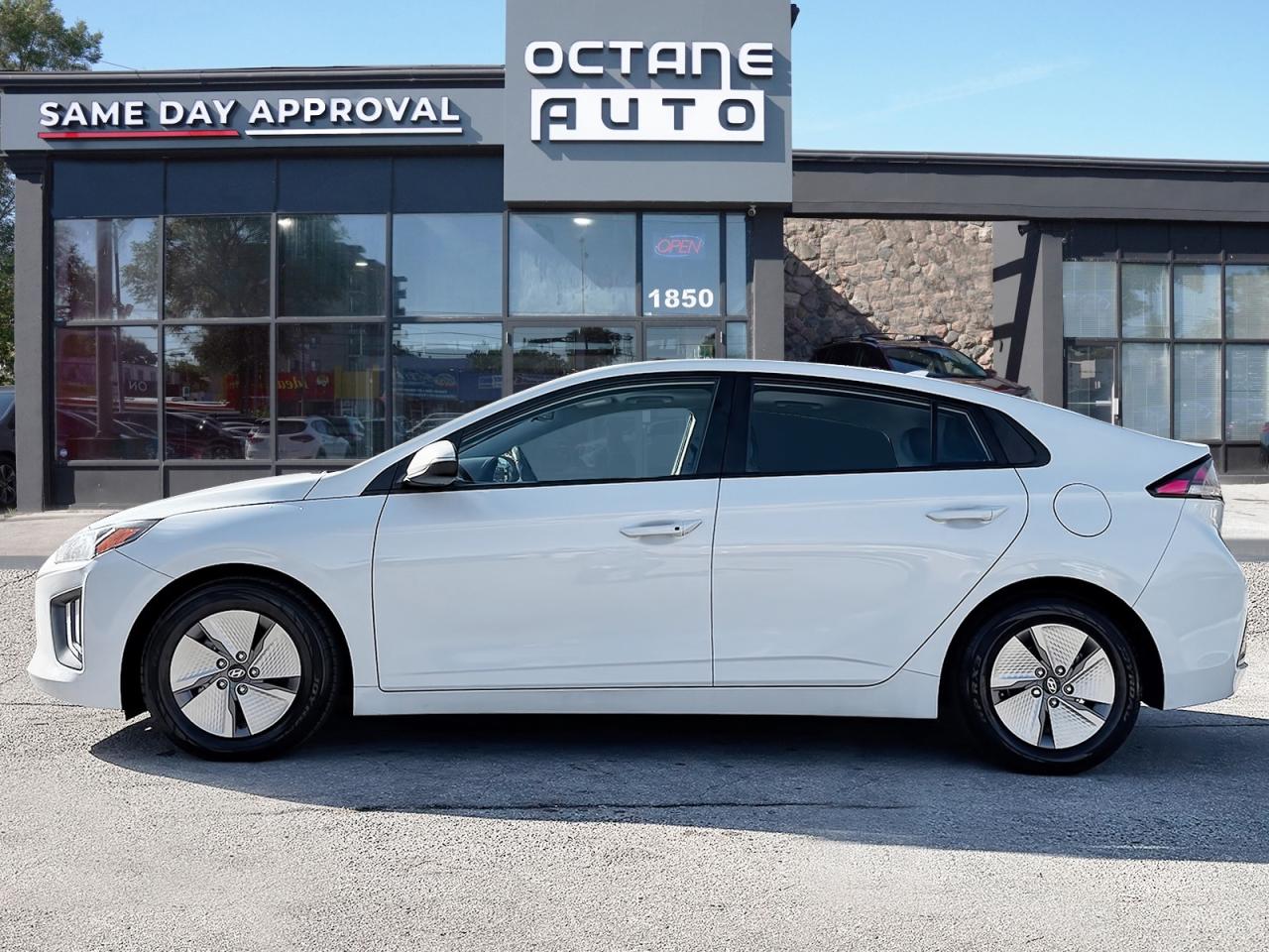 2022 Hyundai Ioniq Hybrid Preferred - Photo #3