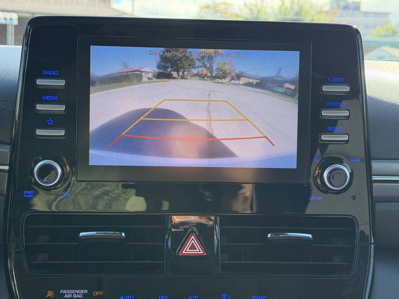 2022 Hyundai Ioniq Hybrid Preferred - Photo #15