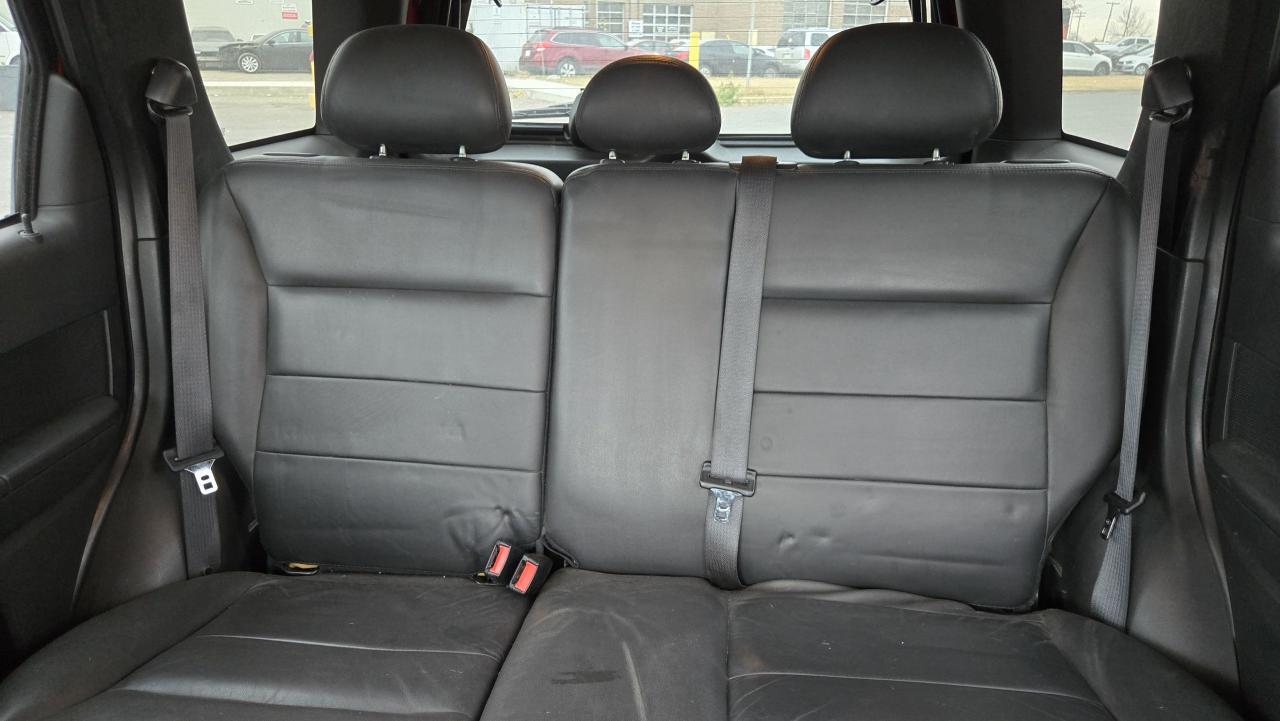 2009 Ford Escape Limited - Photo #15