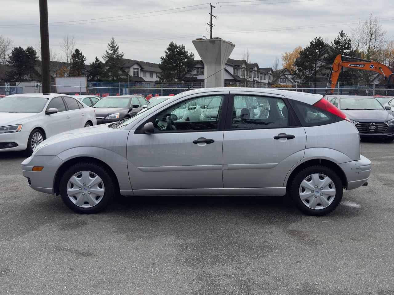 2005 Ford Focus SES FINANCING AVAILABLE Photo8