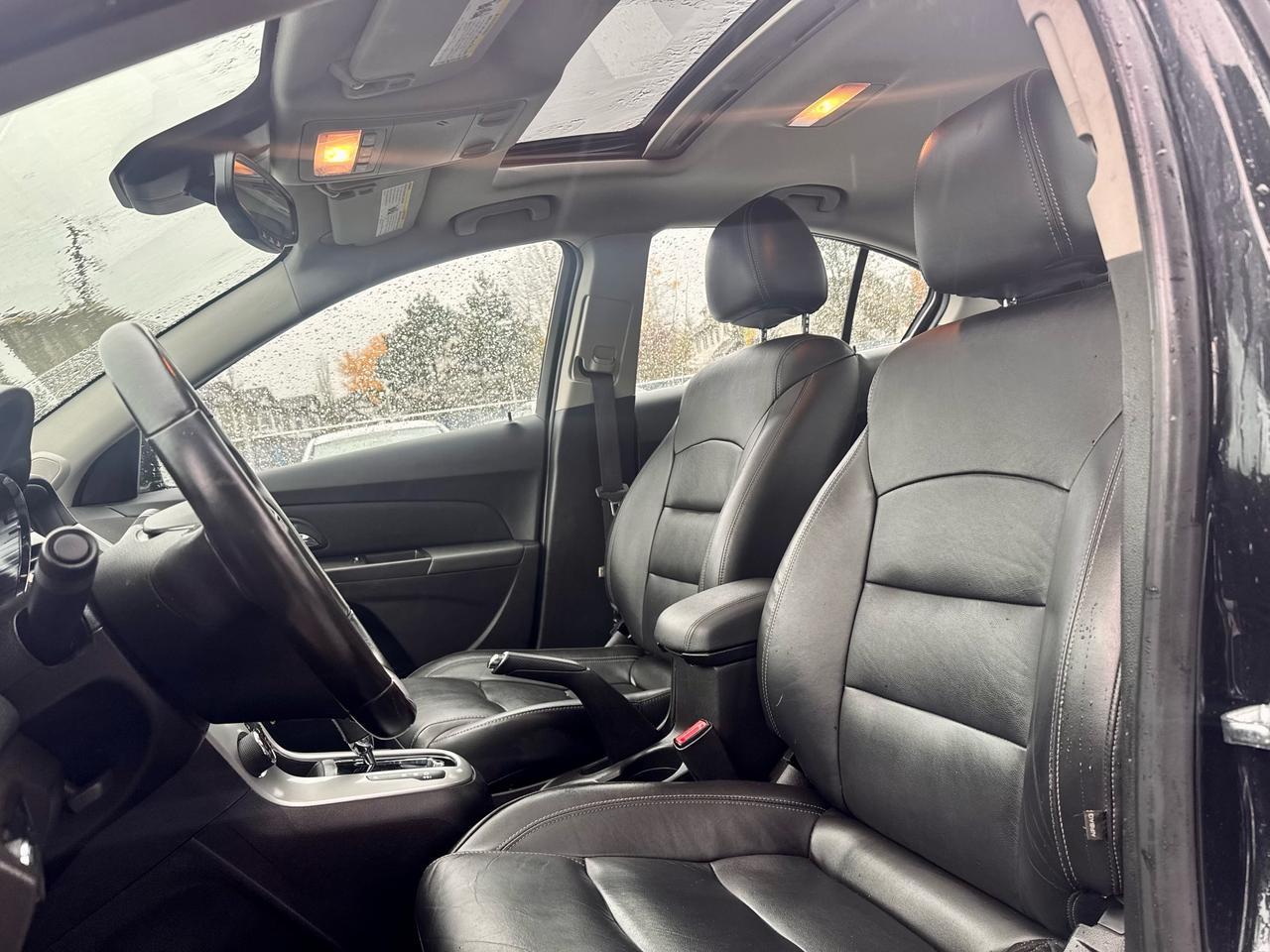 2015 Chevrolet Cruze 2LT FINANCING AVAILABLE Photo9