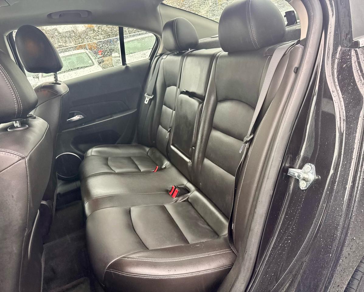 2015 Chevrolet Cruze 2LT FINANCING AVAILABLE Photo15