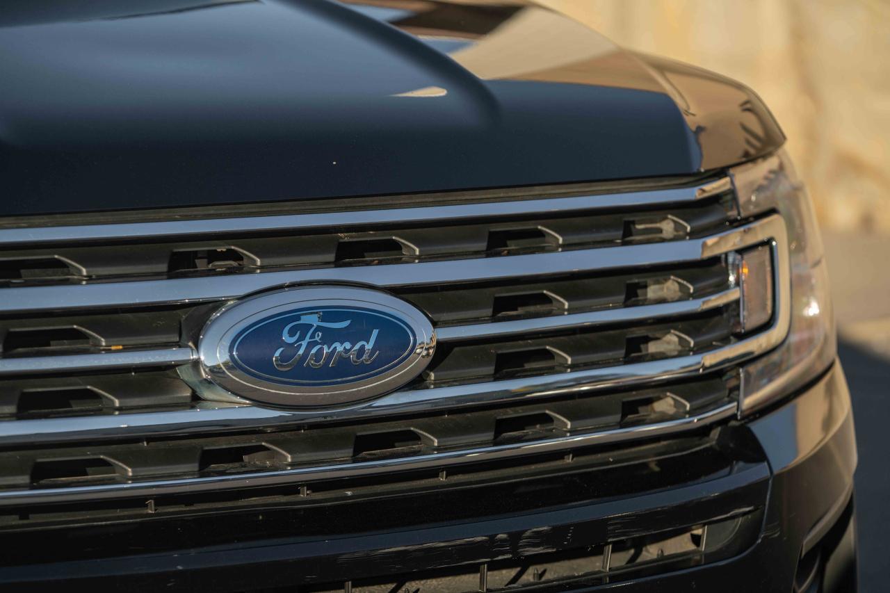 2018 Ford Expedition XL 4WD - Photo #10