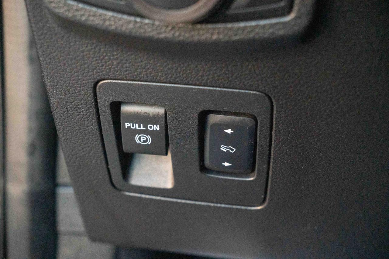 2018 Ford Expedition XL 4WD - Photo #30