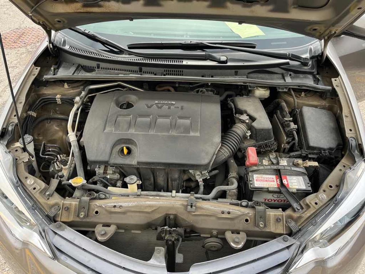 2015 Toyota Corolla LE Photo