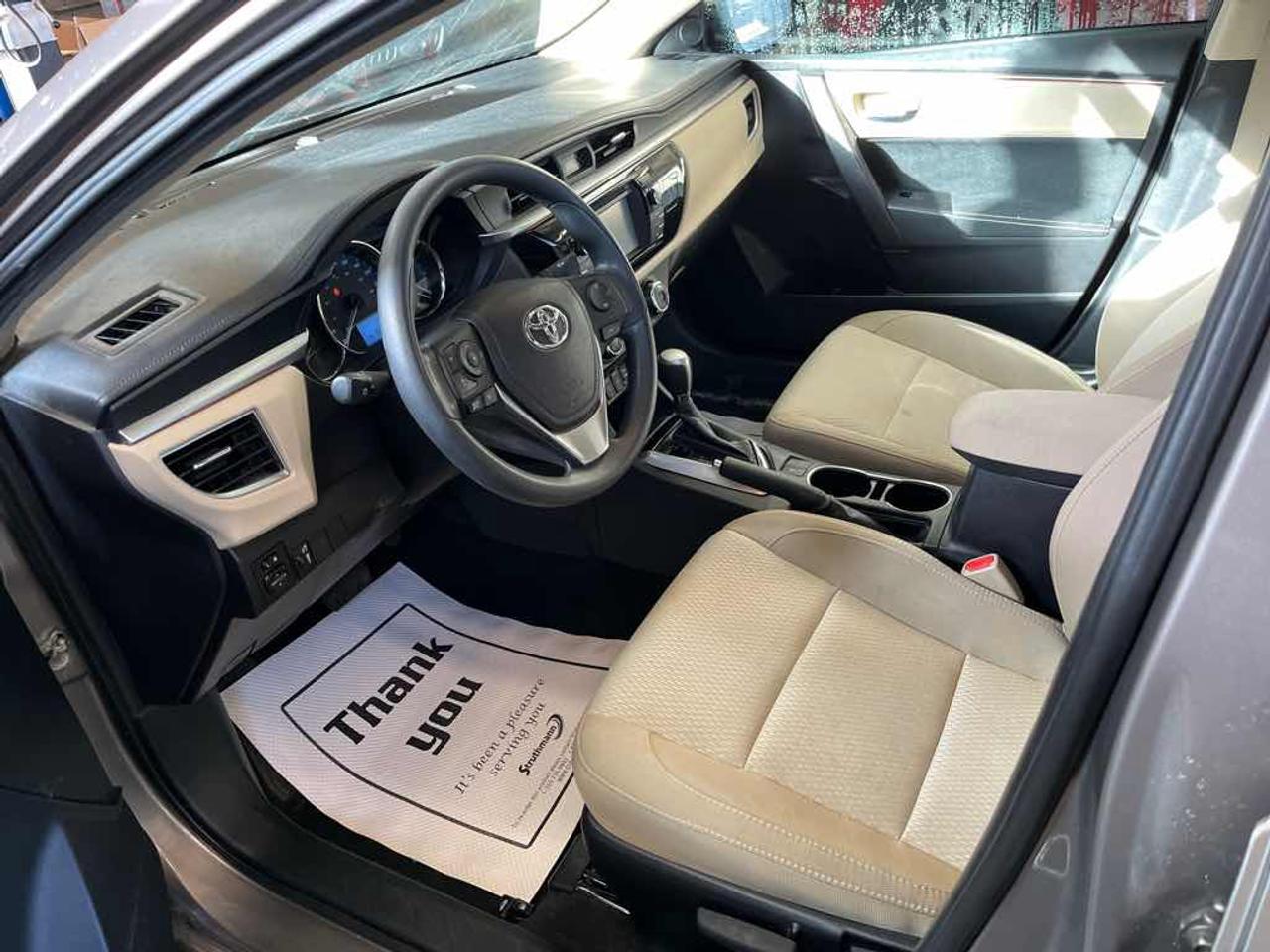 2015 Toyota Corolla LE Photo