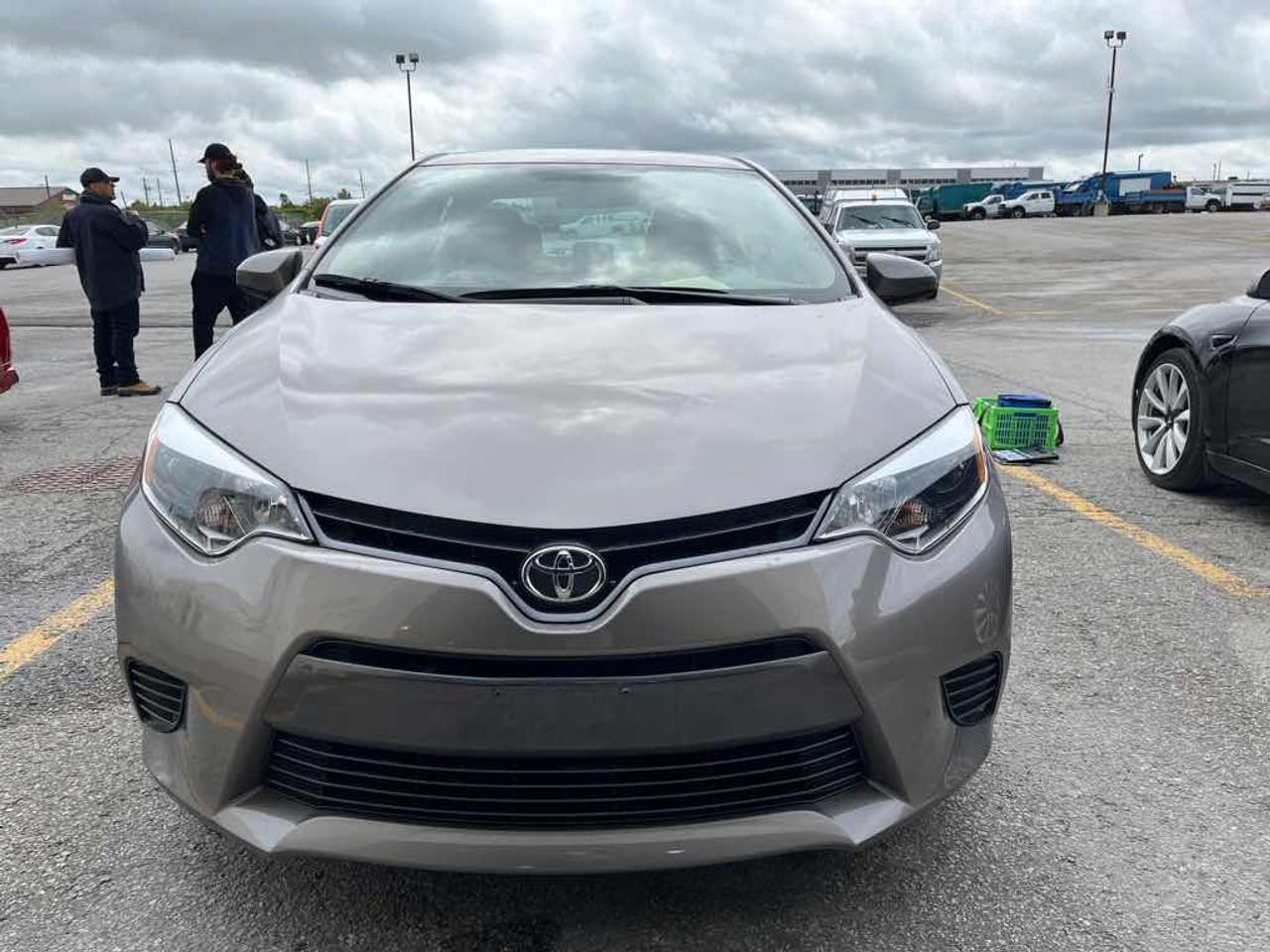 2015 Toyota Corolla LE Photo