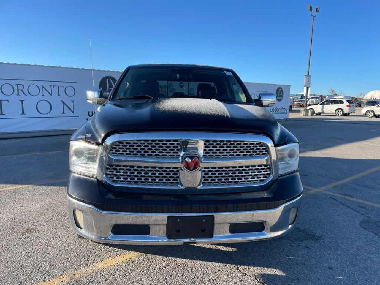 2016 RAM 1500 Laramie - Photo #2