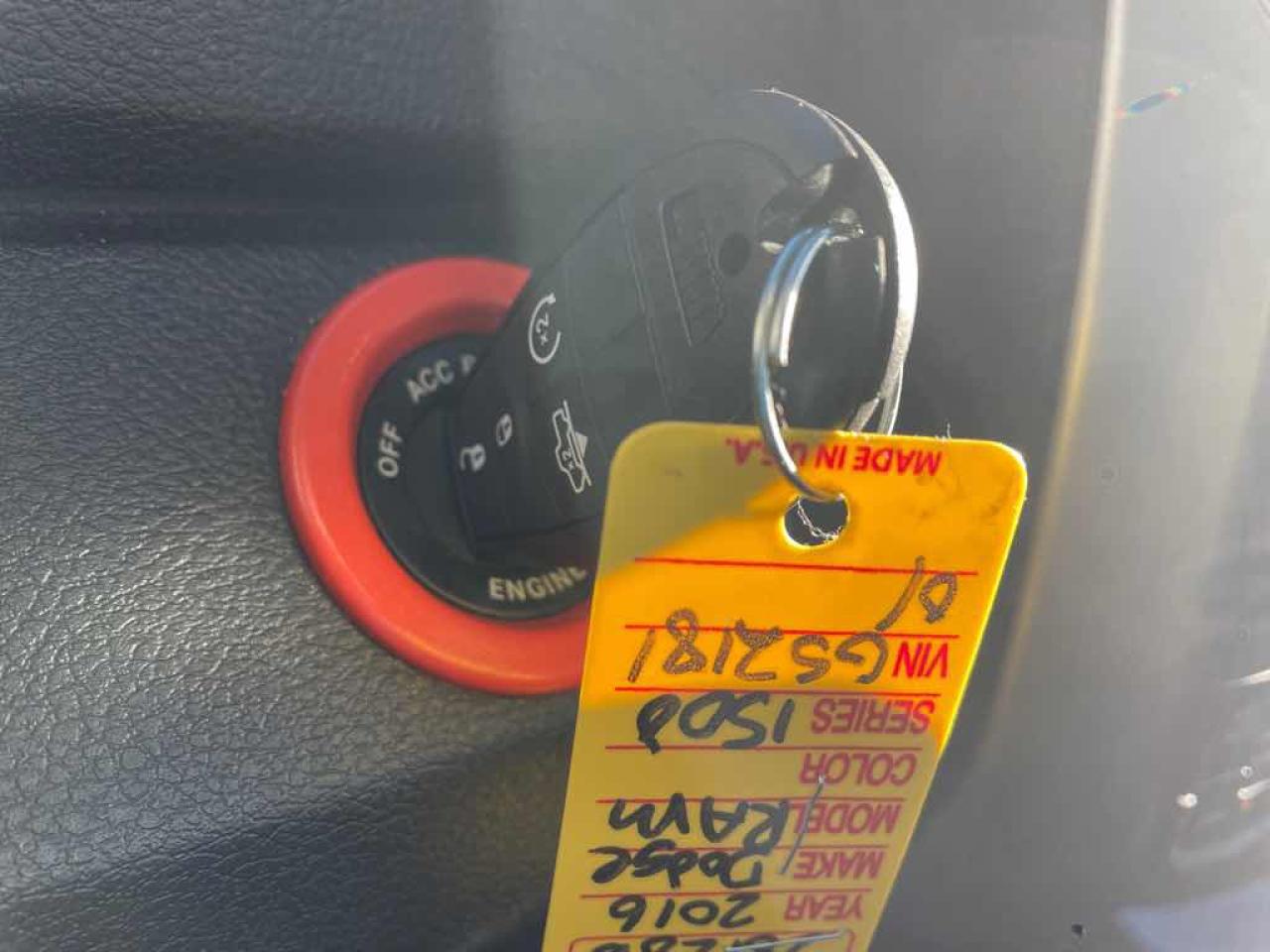 2016 RAM 1500 Laramie - Photo #11