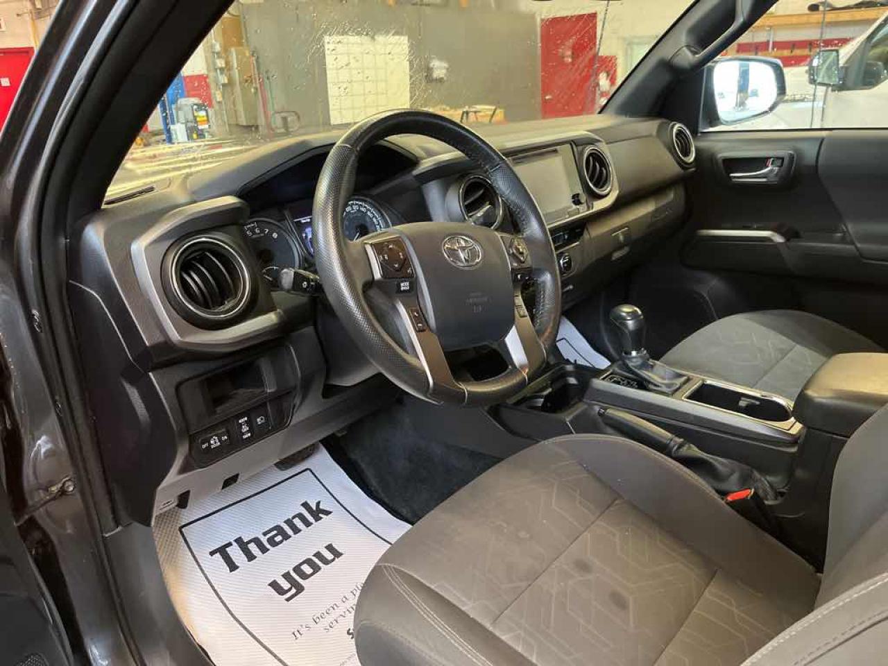 2018 Toyota Tacoma double cab - Photo #8