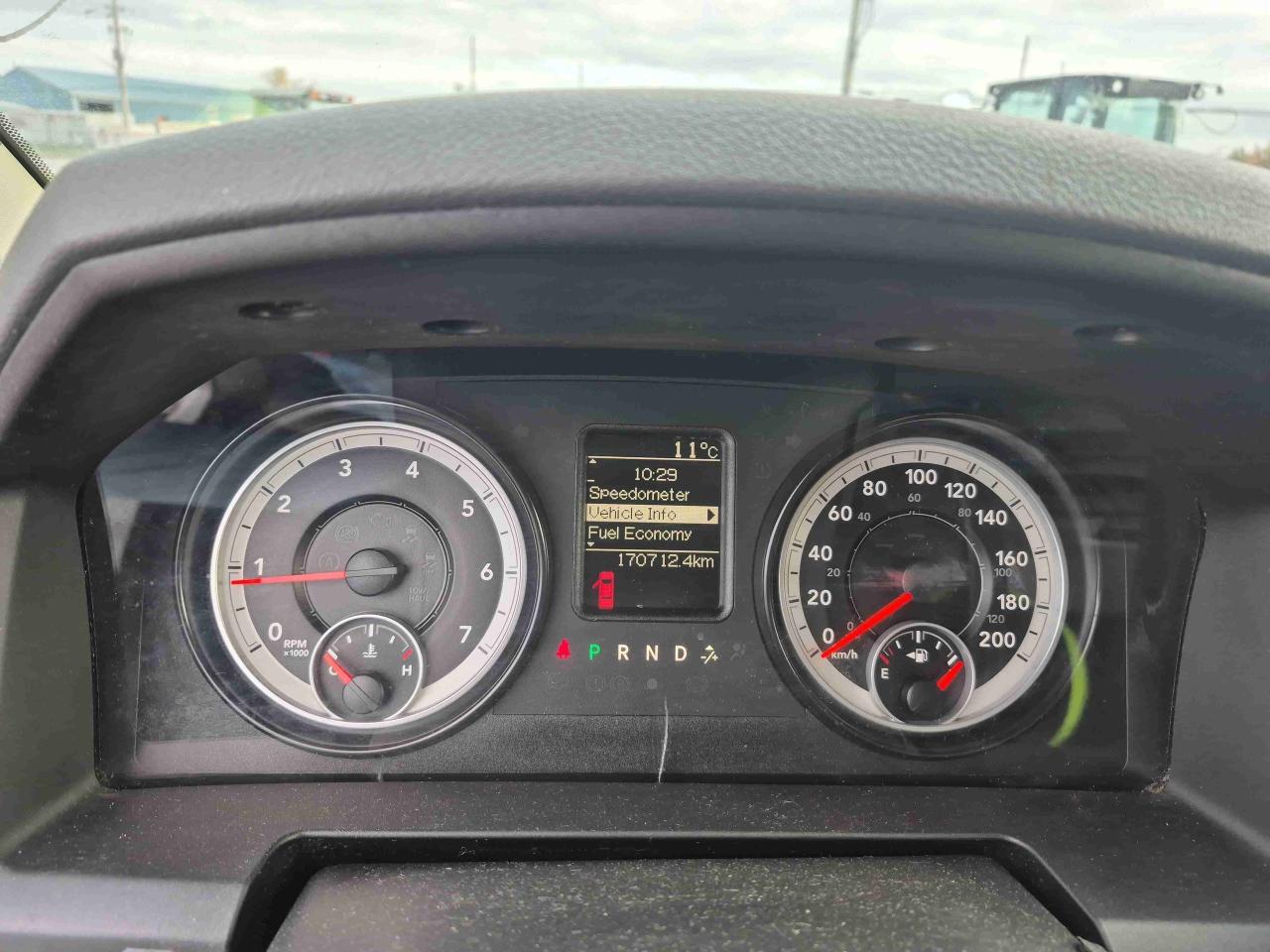 2014 RAM 1500 ST - Photo #9