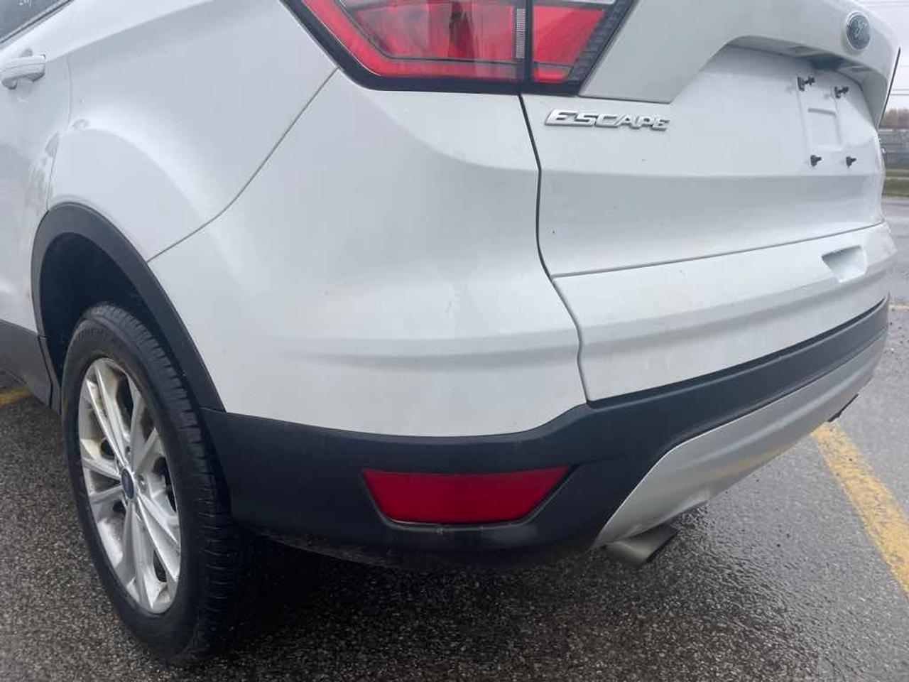 2017 Ford Escape SE Photo