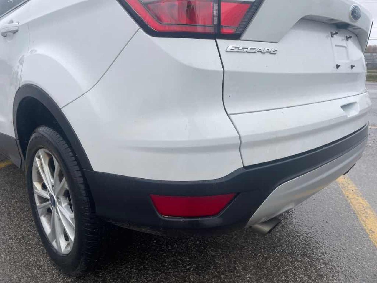 2017 Ford Escape SE - Photo #20