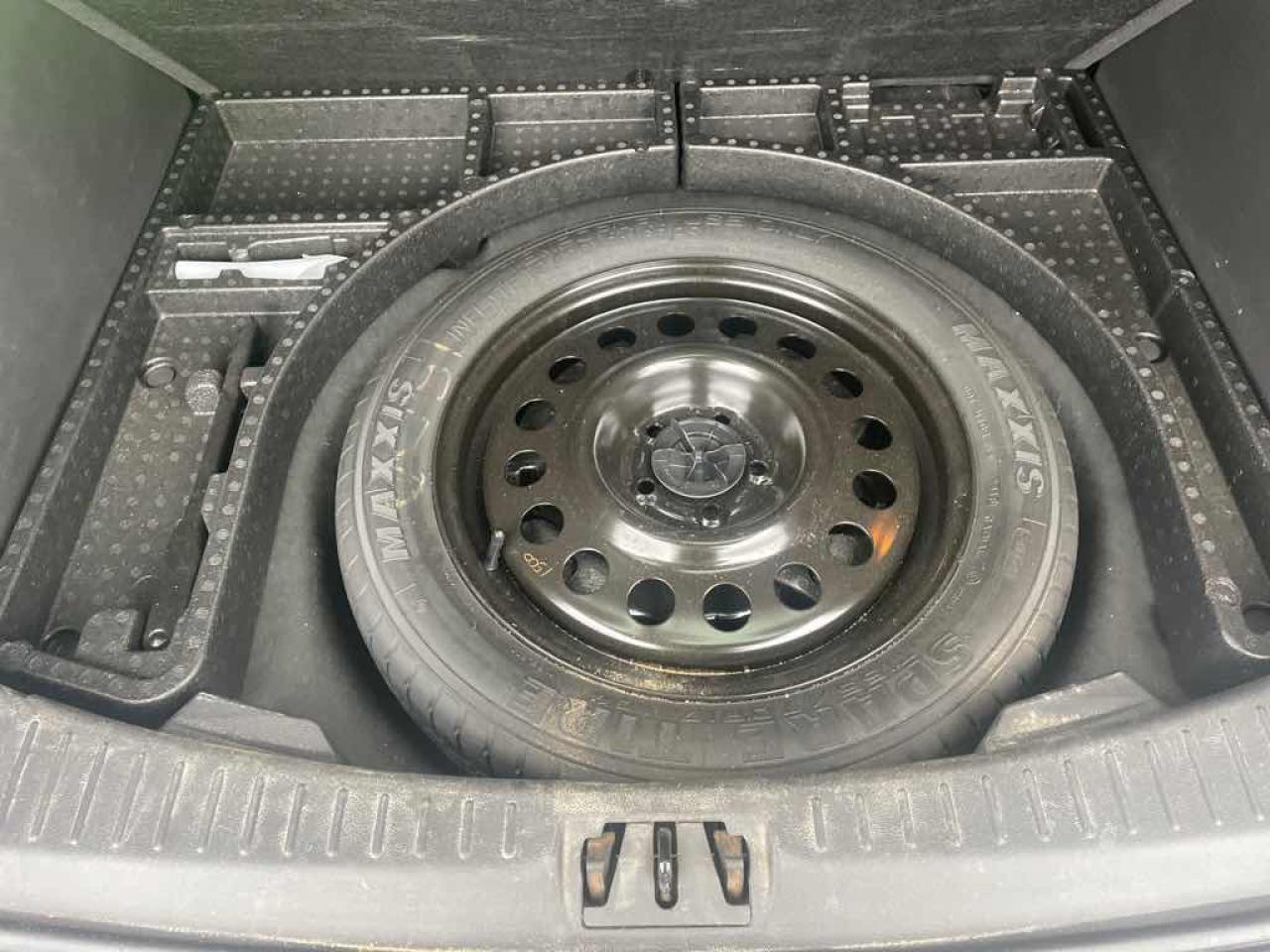 2017 Ford Escape SE - Photo #23