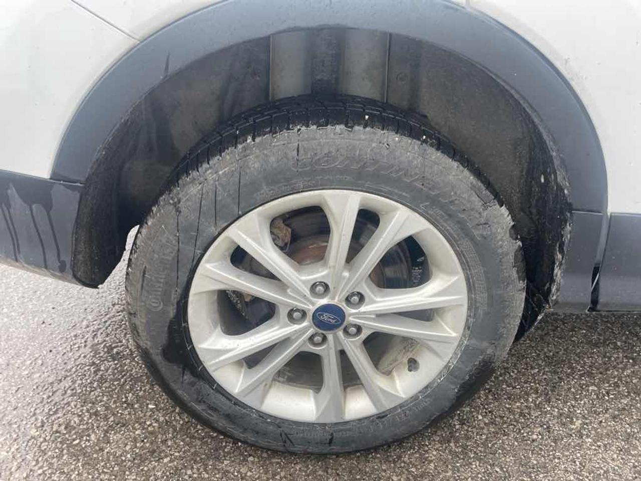 2017 Ford Escape SE Photo
