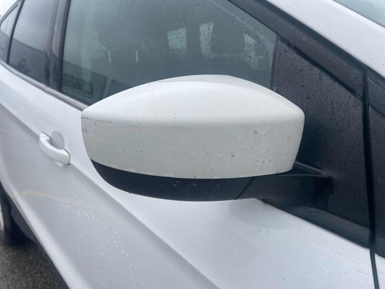 2017 Ford Escape SE Photo