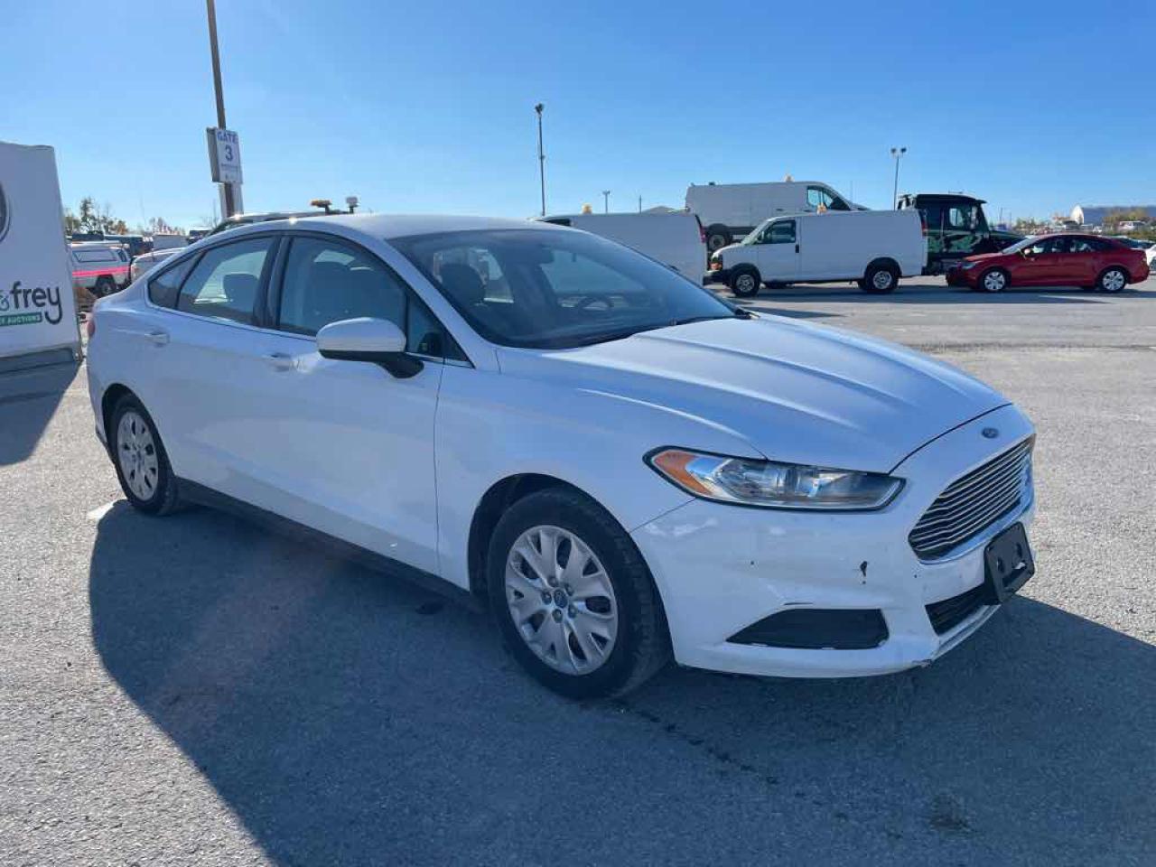 2013 Ford Fusion S - Photo #3