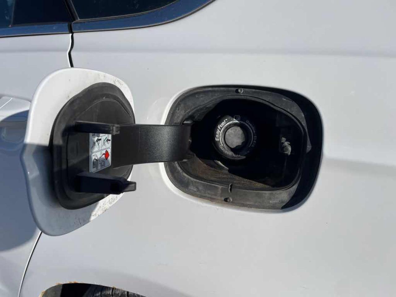 2013 Ford Fusion S - Photo #19