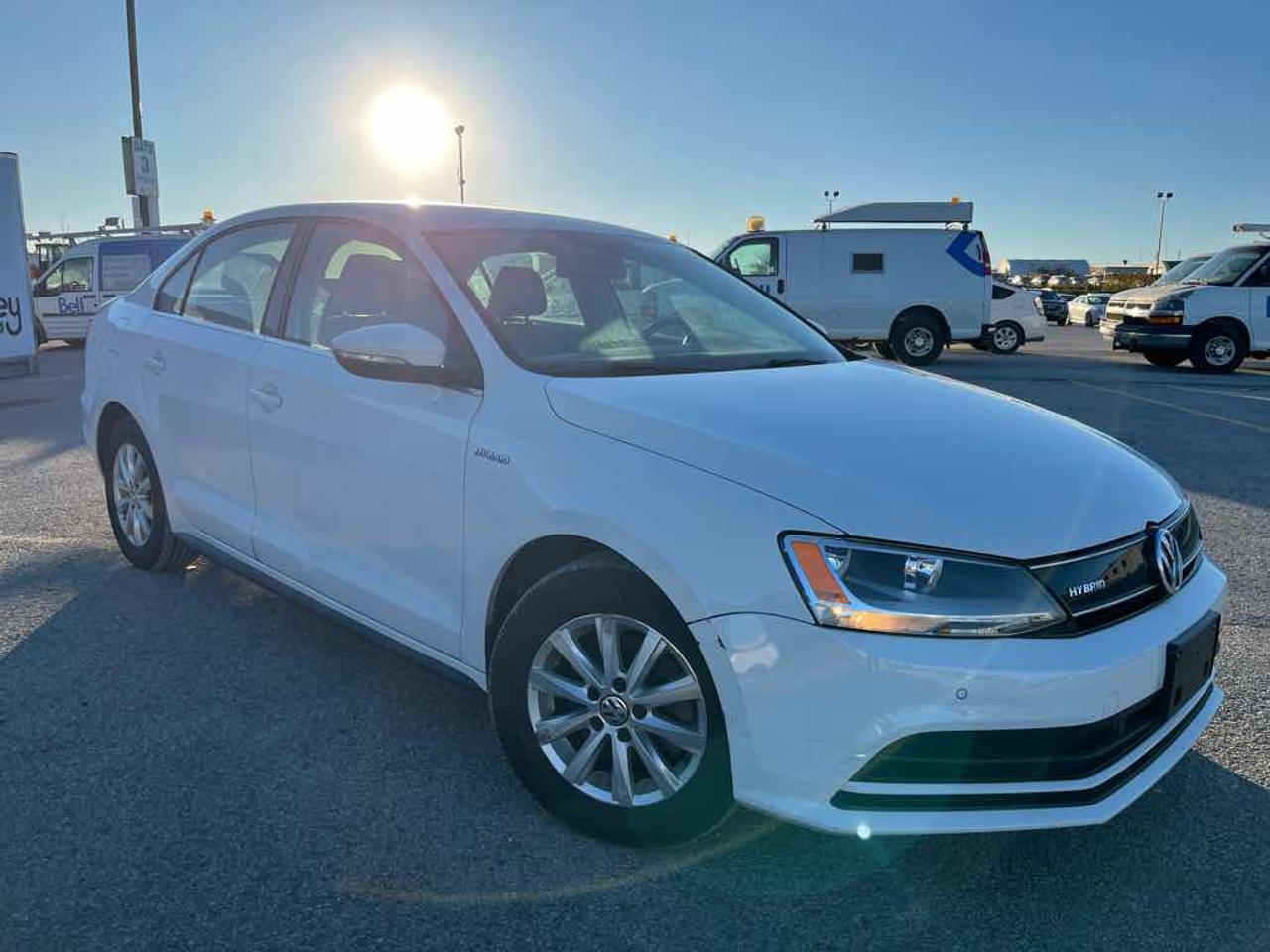 2016 Volkswagen Jetta Hybrid Photo