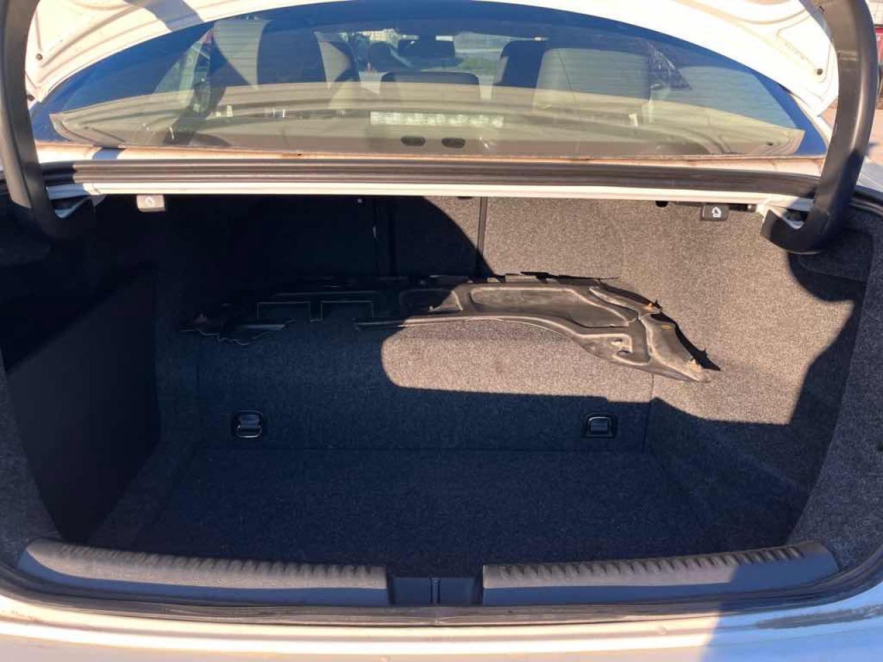 2016 Volkswagen Jetta Hybrid - Photo #14