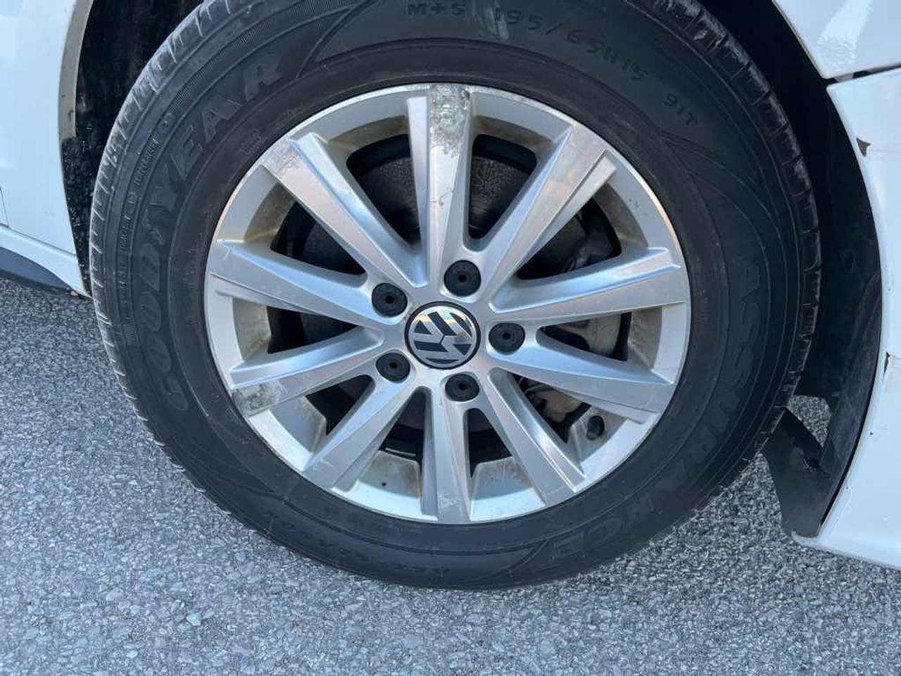 2016 Volkswagen Jetta Hybrid Photo