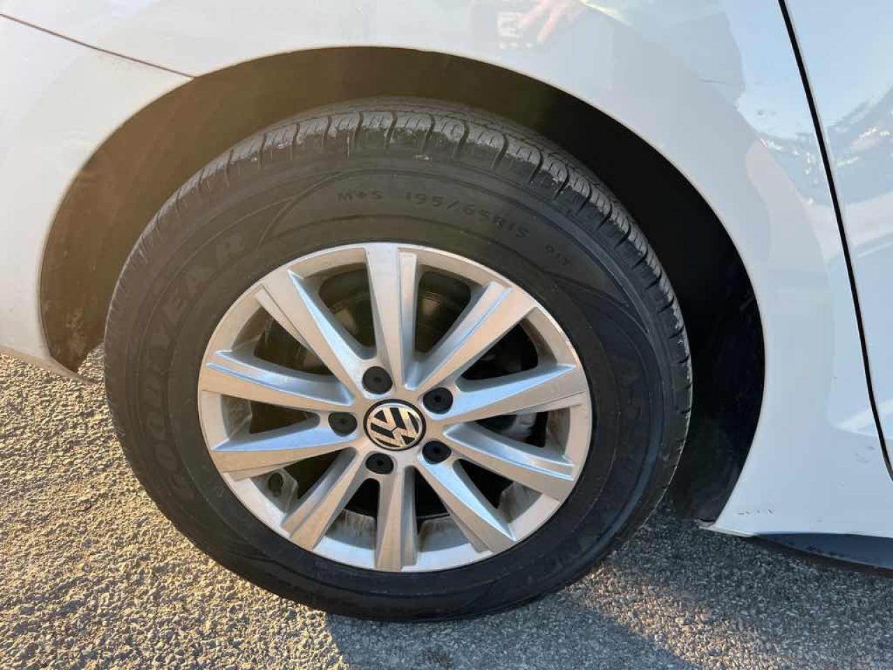 2016 Volkswagen Jetta Hybrid - Photo #19