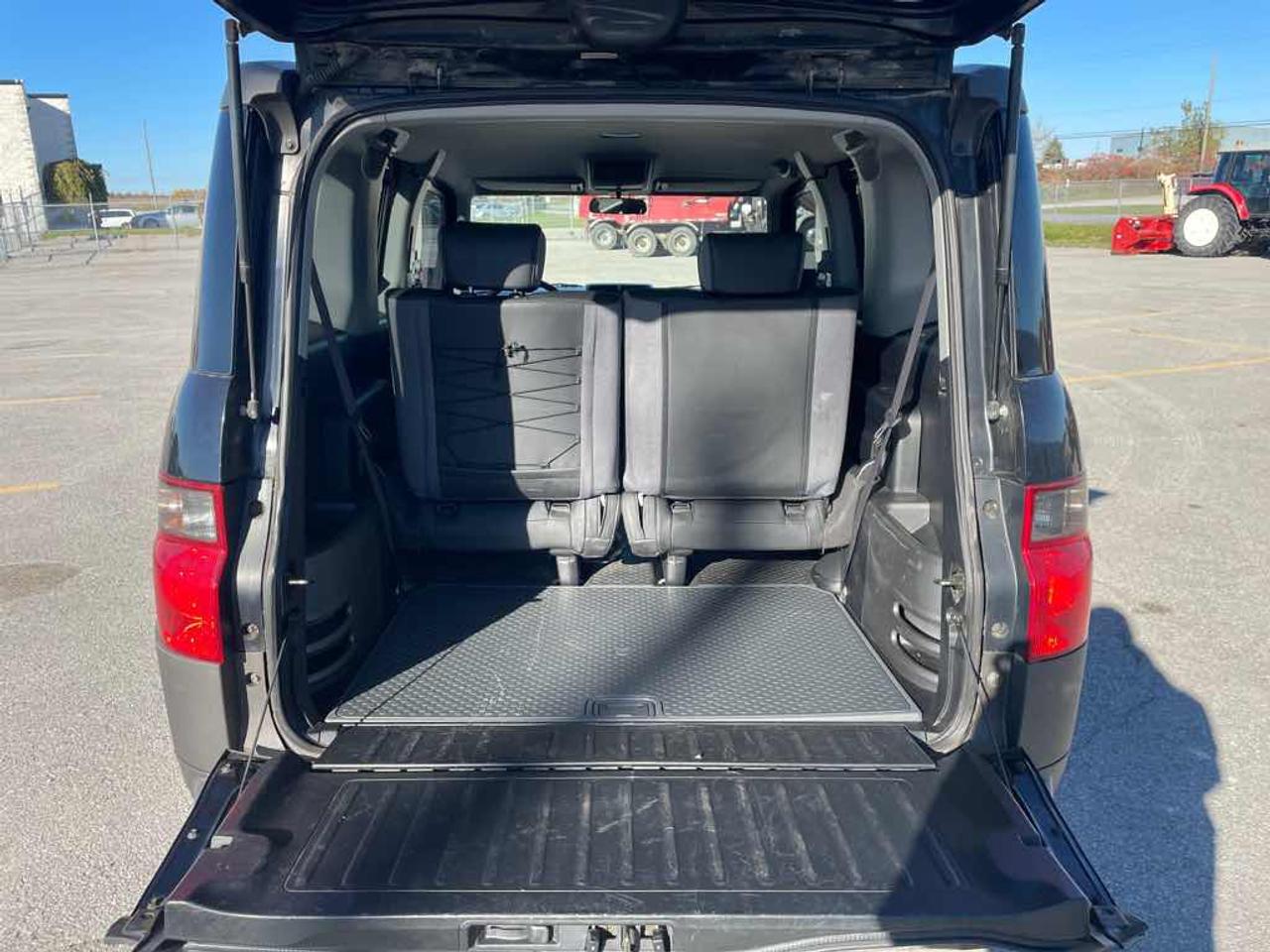 2003 Honda Element EX Photo
