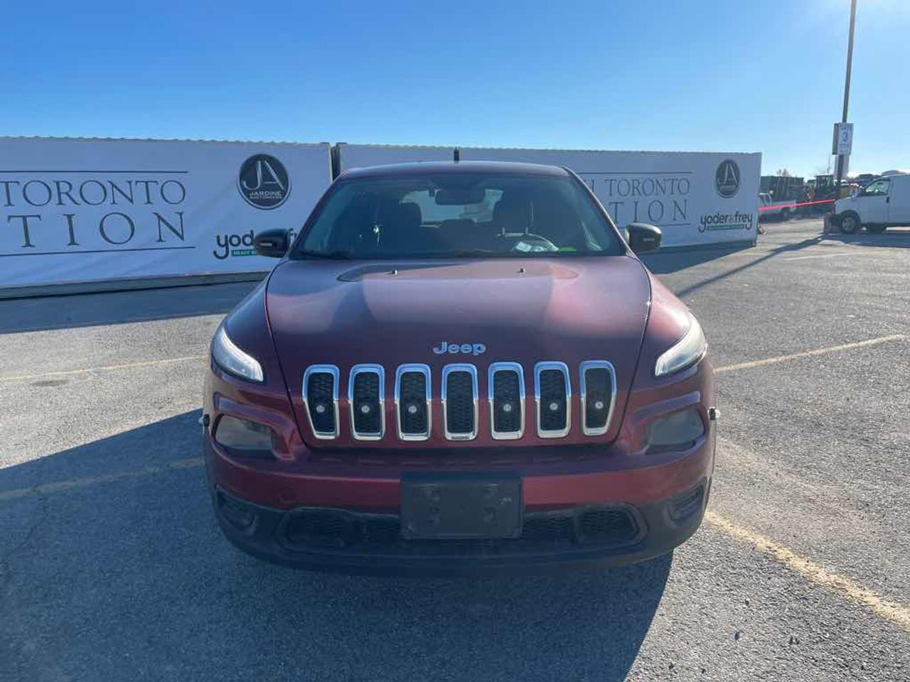 2014 Jeep Cherokee Sport Photo5