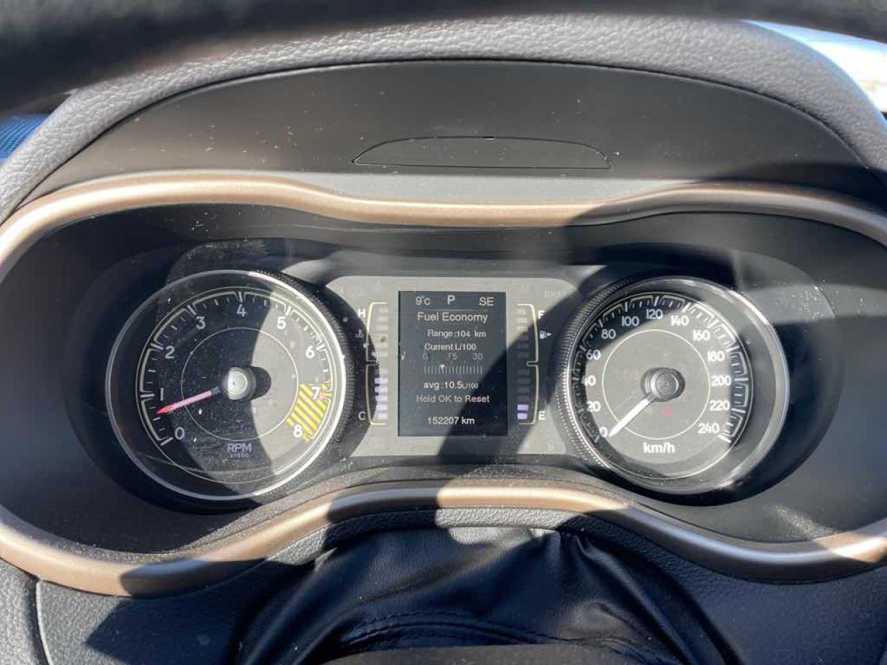 2014 Jeep Cherokee Sport - Photo #9