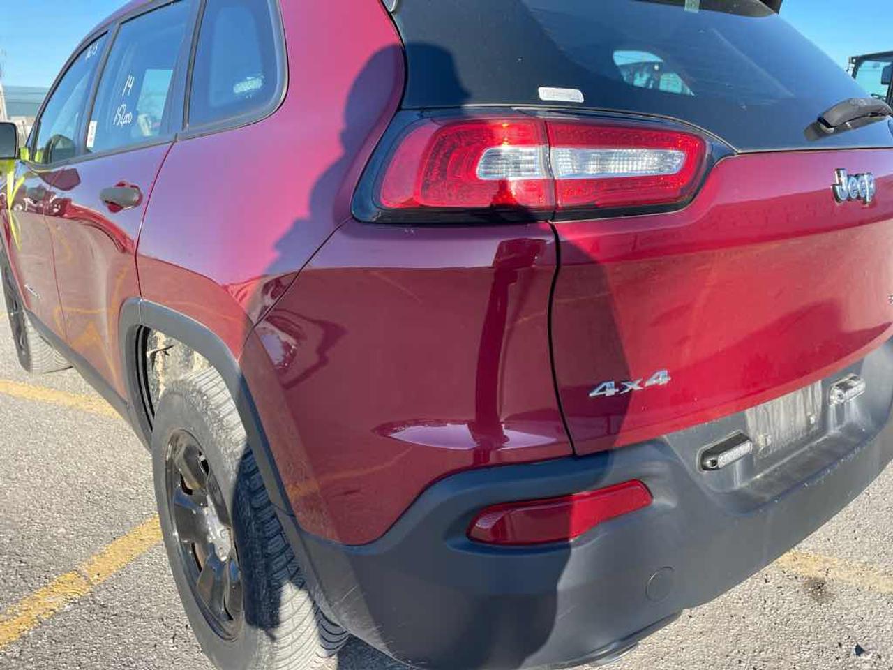 2014 Jeep Cherokee Sport Photo