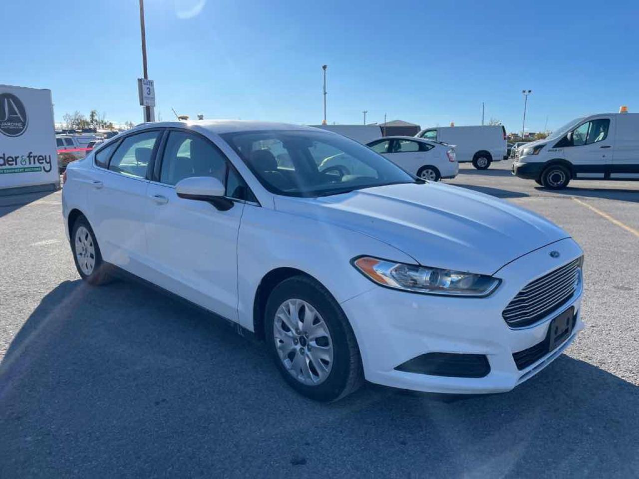 2013 Ford Fusion S - Photo #3