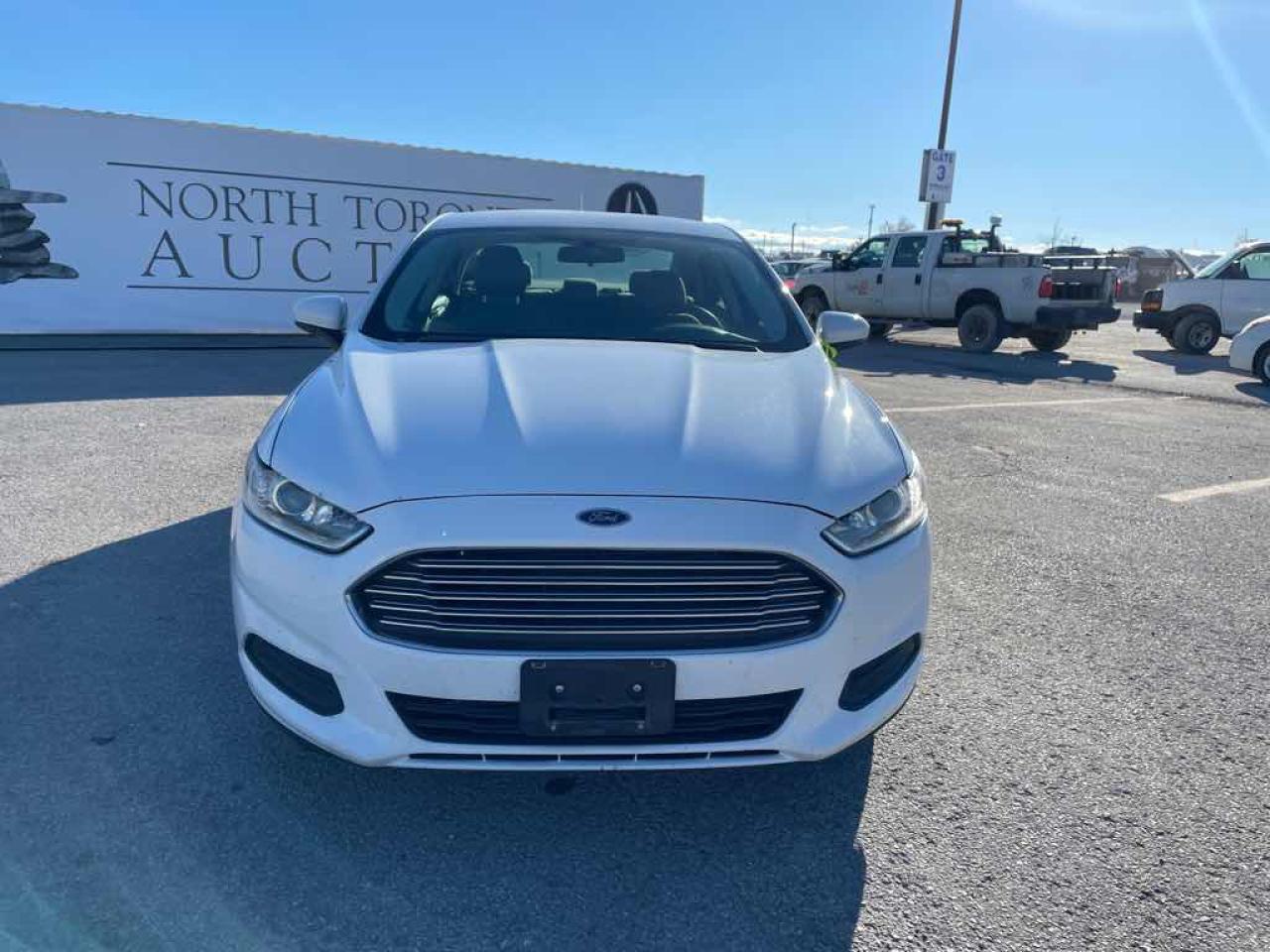 2013 Ford Fusion S - Photo #2