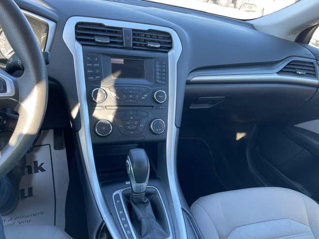 2013 Ford Fusion S Photo