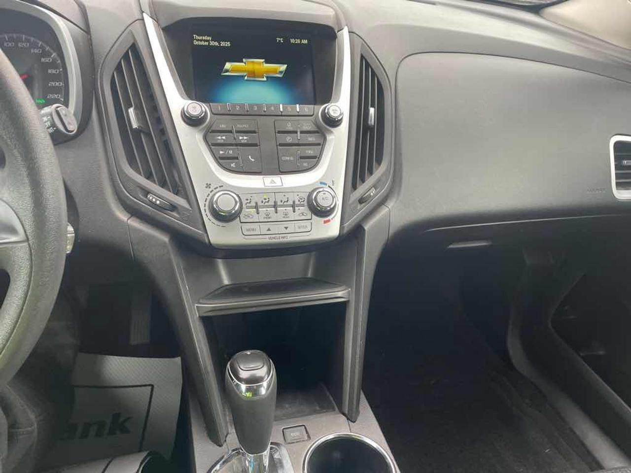 2016 Chevrolet Equinox LS Photo
