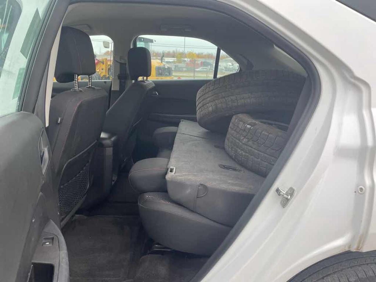 2016 Chevrolet Equinox LS Photo