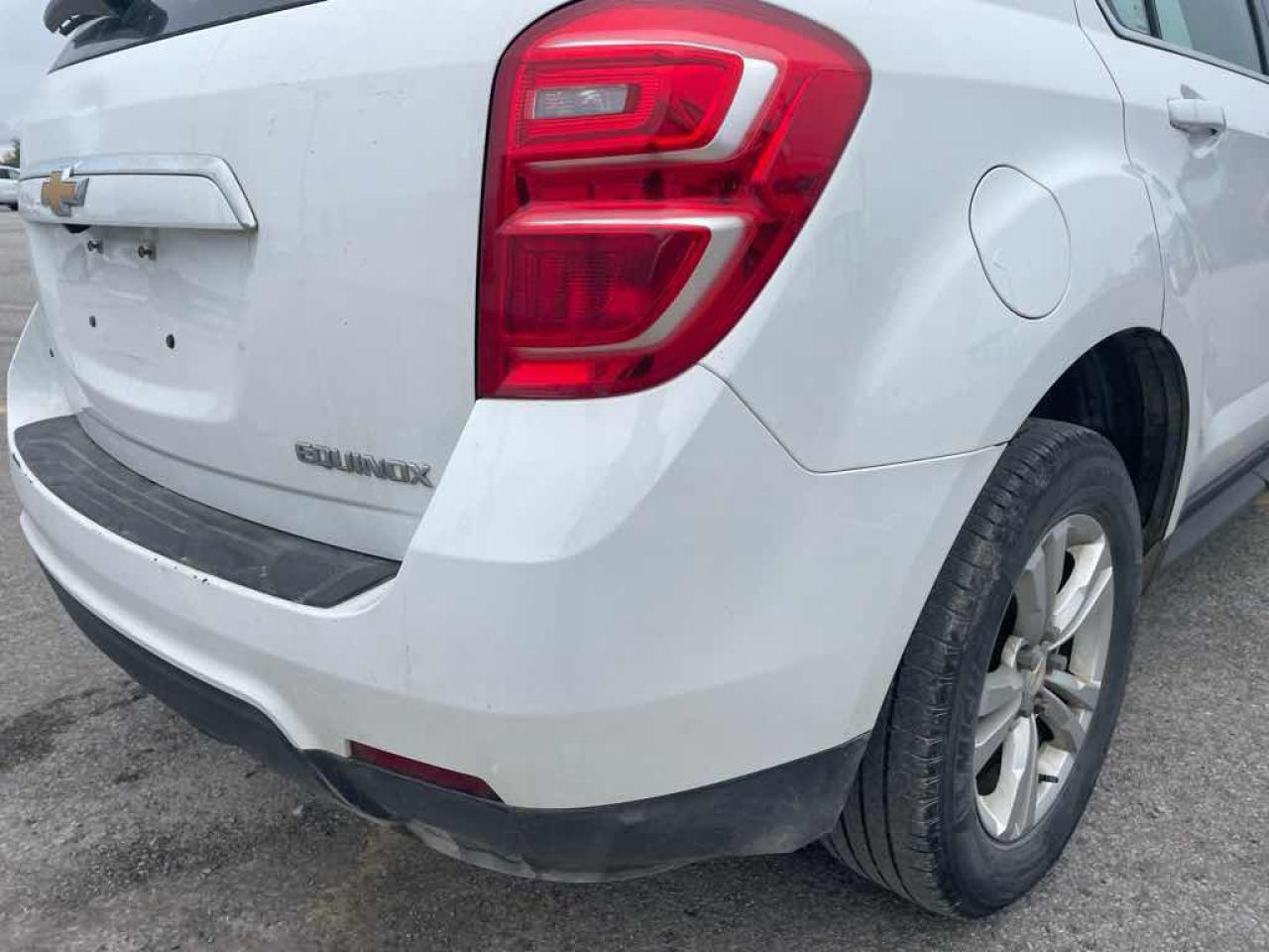 2016 Chevrolet Equinox LS Photo