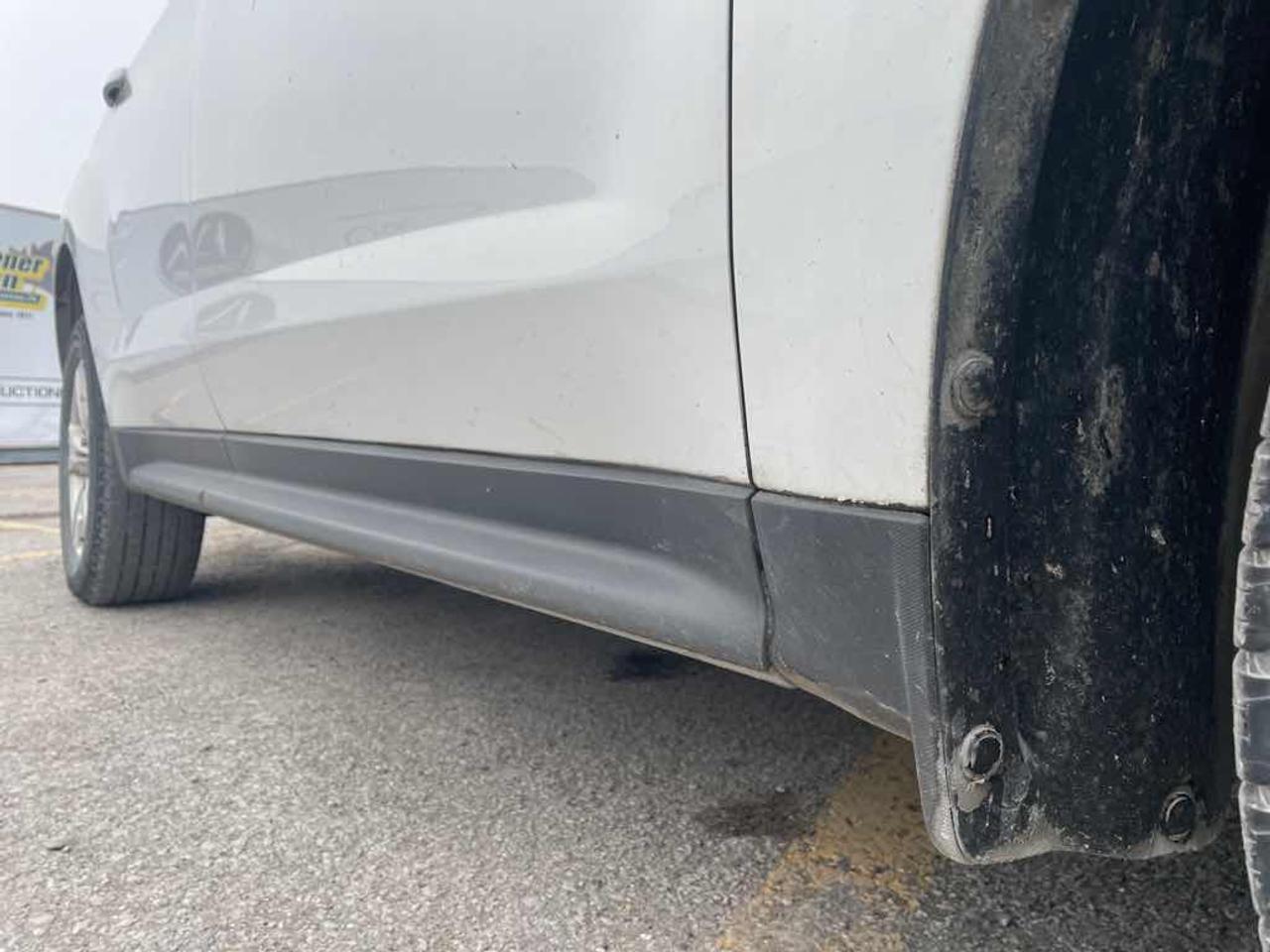2016 Chevrolet Equinox LS Photo